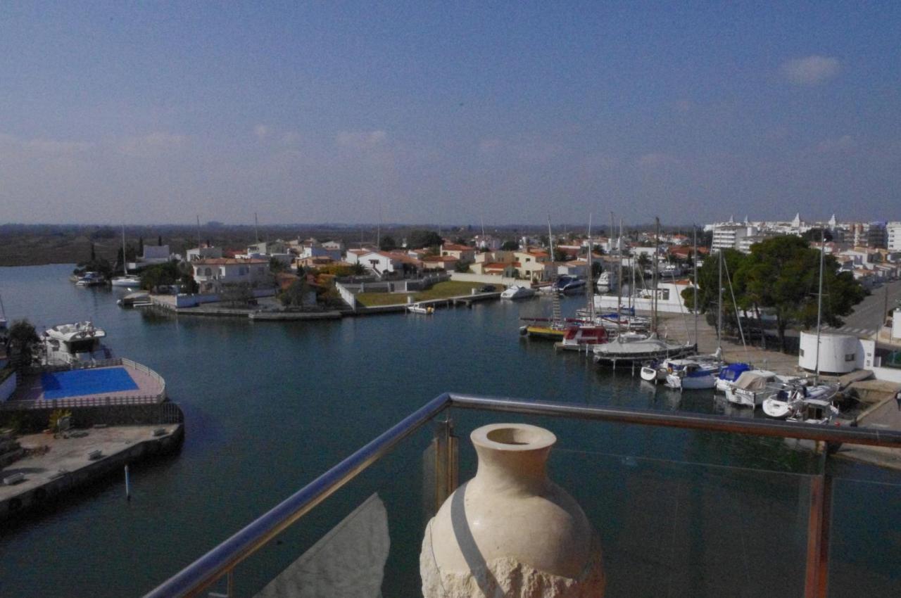 Vue Panoramique Sur La Mediterrannee, Appartement Sur Canal & Proche Plage Roses Exterior foto